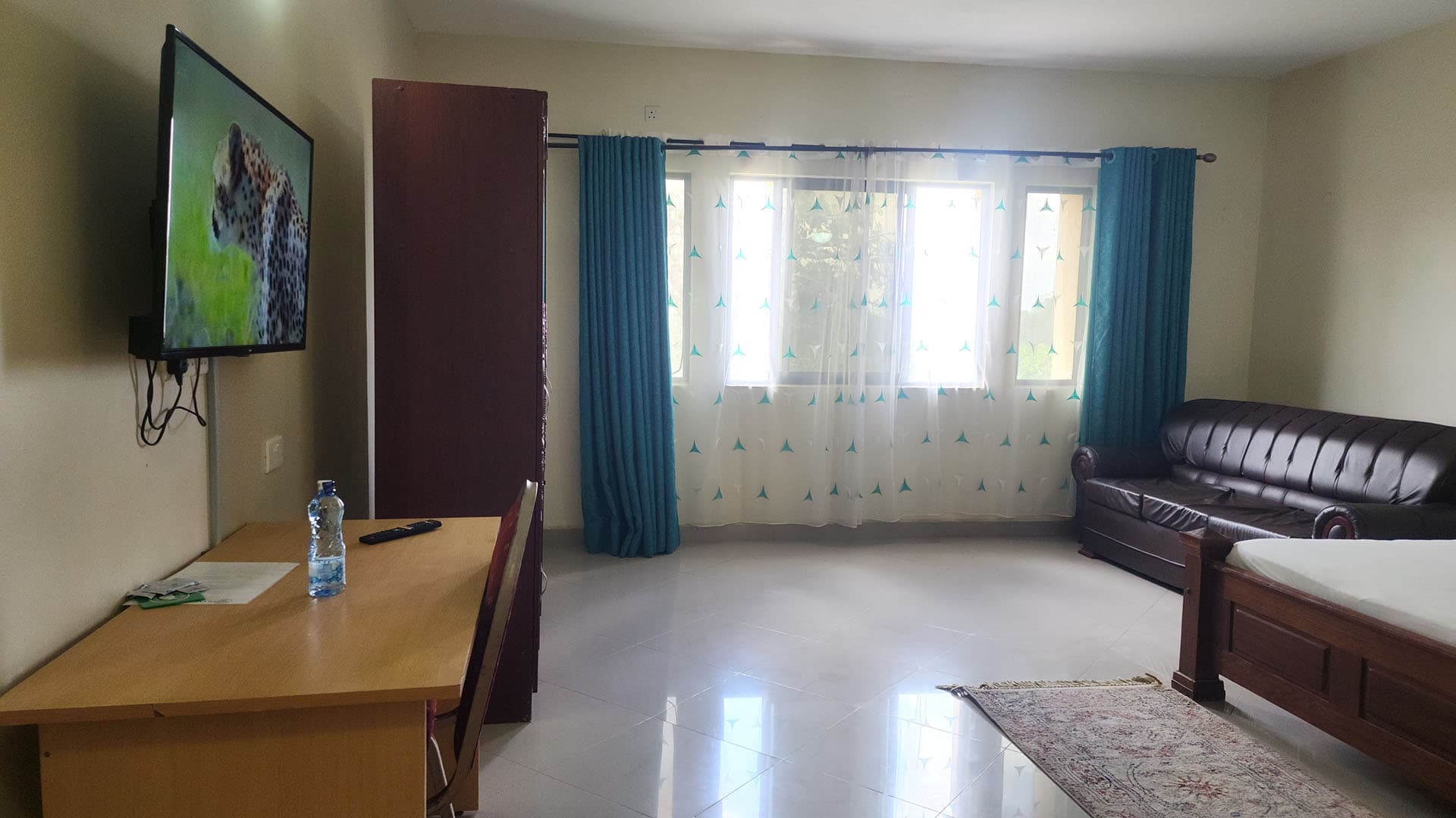 One-Bed Room